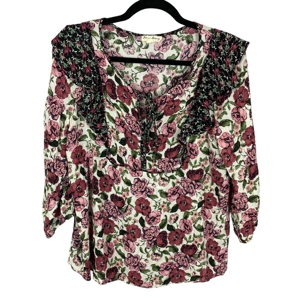 ✨3/$21✨ Jane & Delancey Pink Red Floral Boho Ruffled Blouse Medium